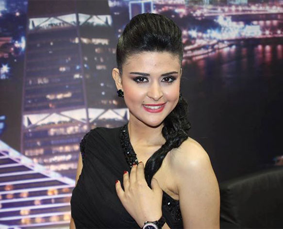 بالصورة - خطيب سلمى رشيد يصغرها ب 7 سنوات على الأقلّ 